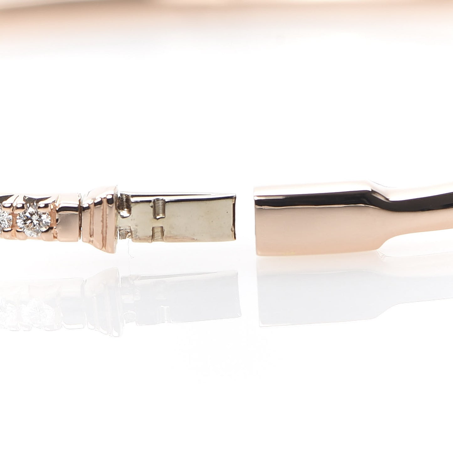 18K Rose Gold Diamond Metro Hinged Bangle Bracelet
