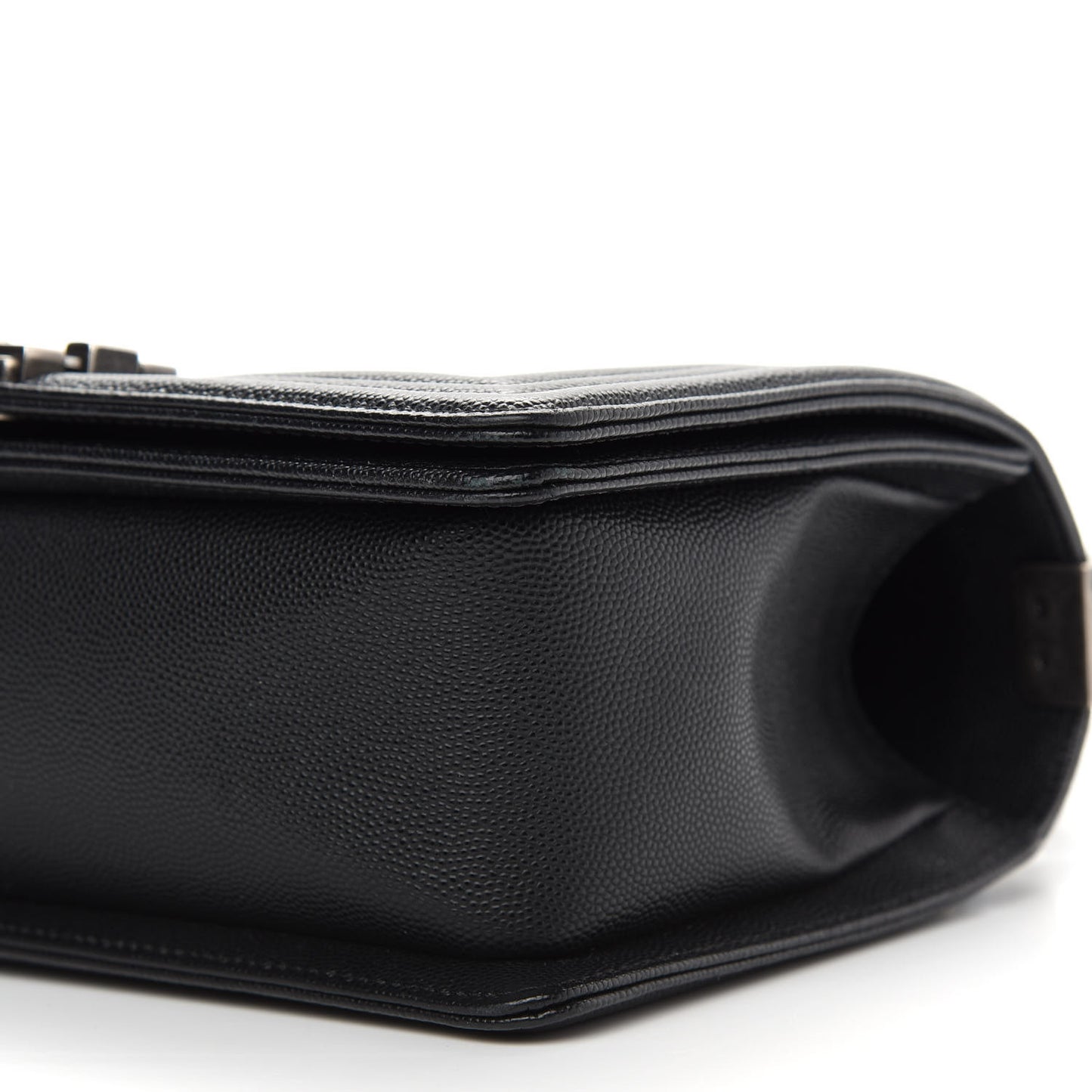 Caviar Quilted Medium Boy Flap Black