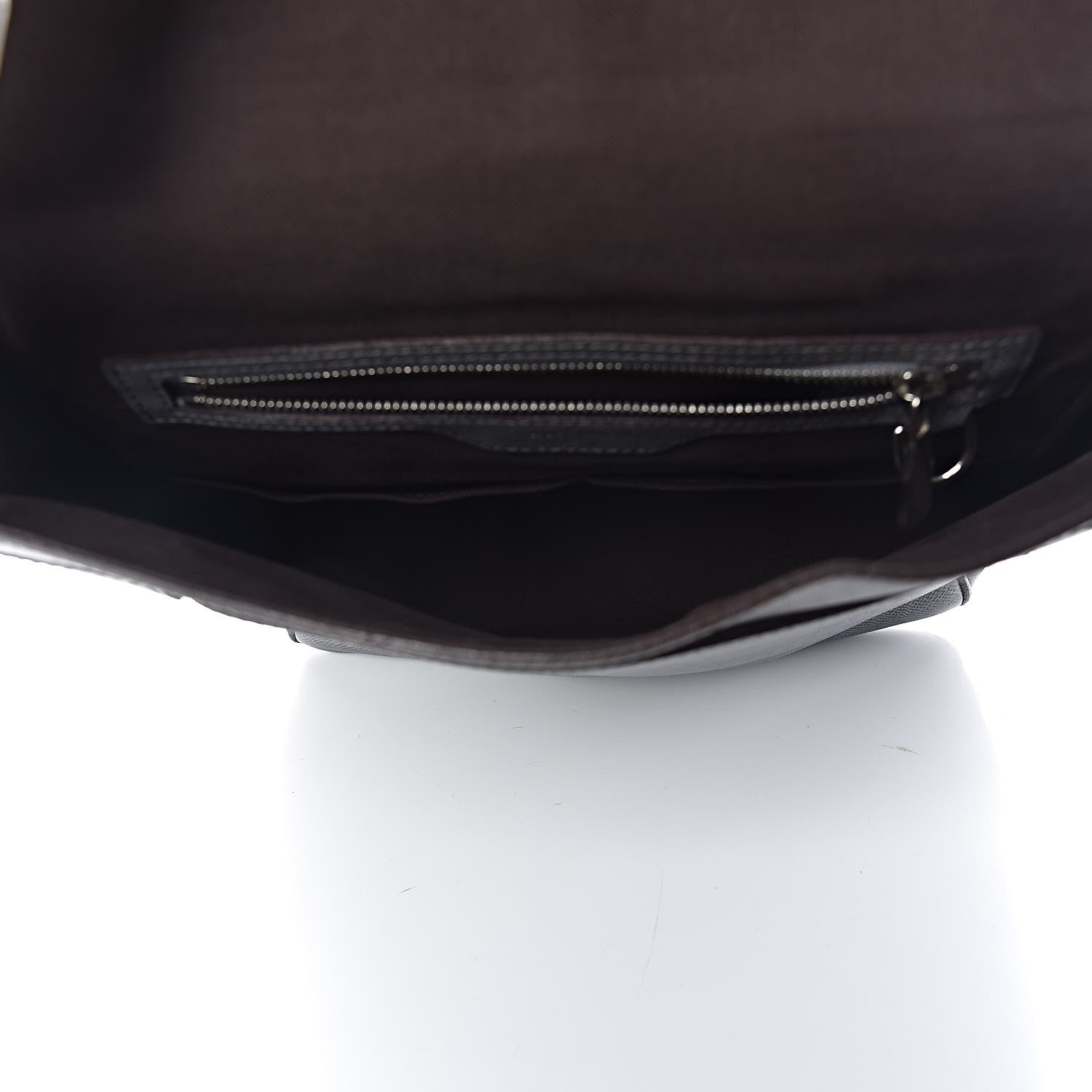Louis Vuitton Taiga Milo Messenger Glacier 5 of 13