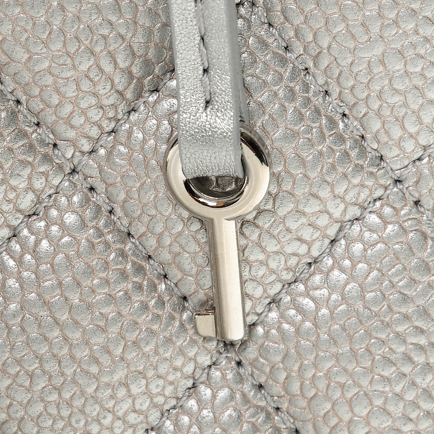 Chanel Metallic Caviar Quilted Large CC Filigree Vanity Case Silver 9 of 9