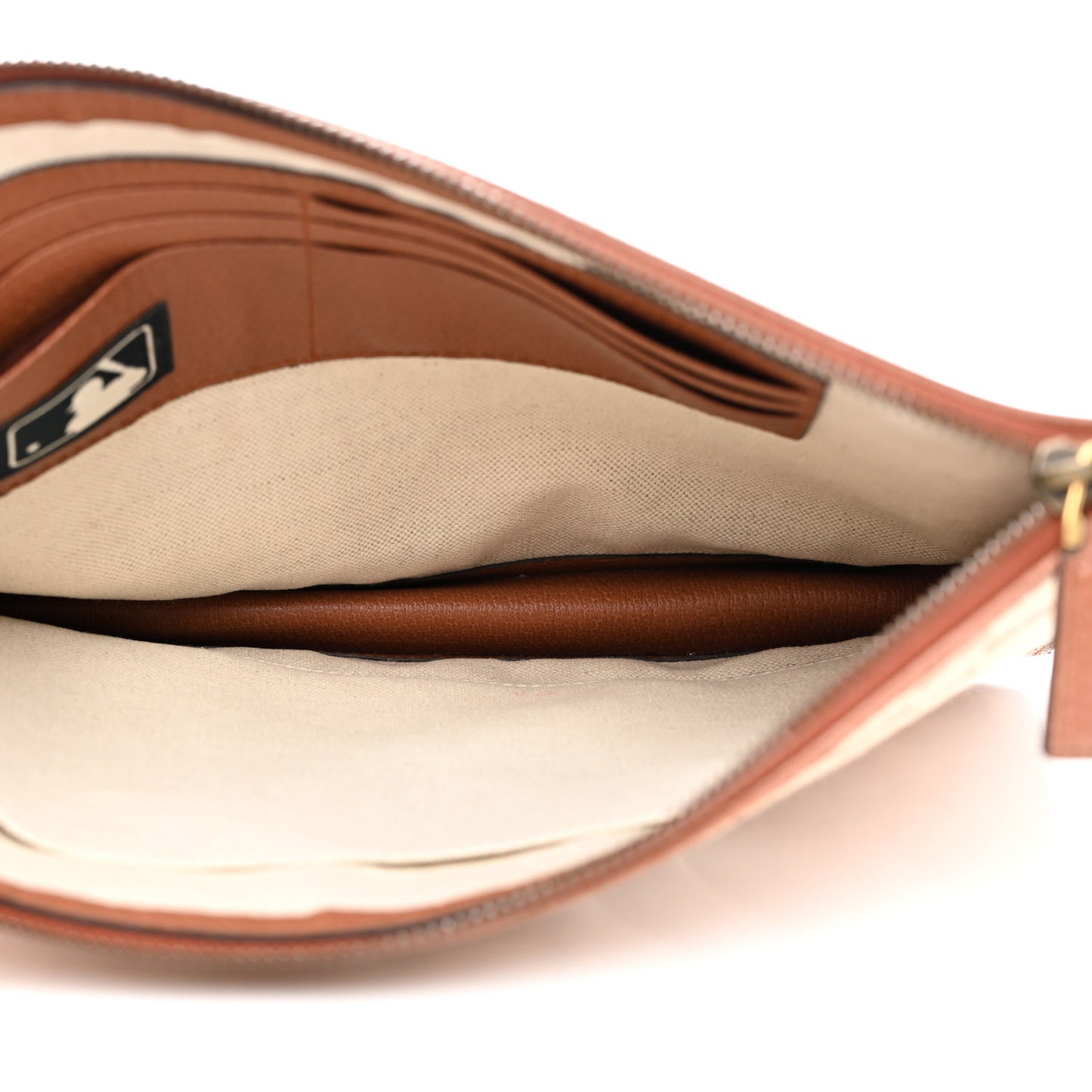 X MLB GG Monogram NY Yankees Zip Wristlet Pouch Beige Ruggine Ivory