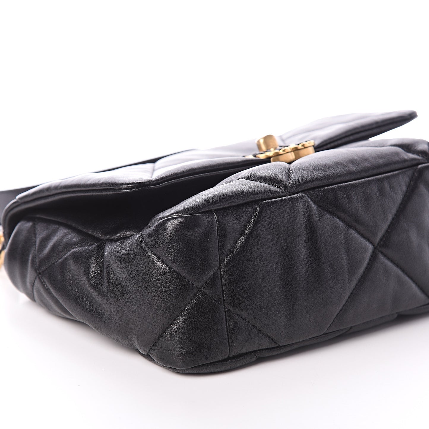 Lambskin Quilted Medium 19 Flap Black