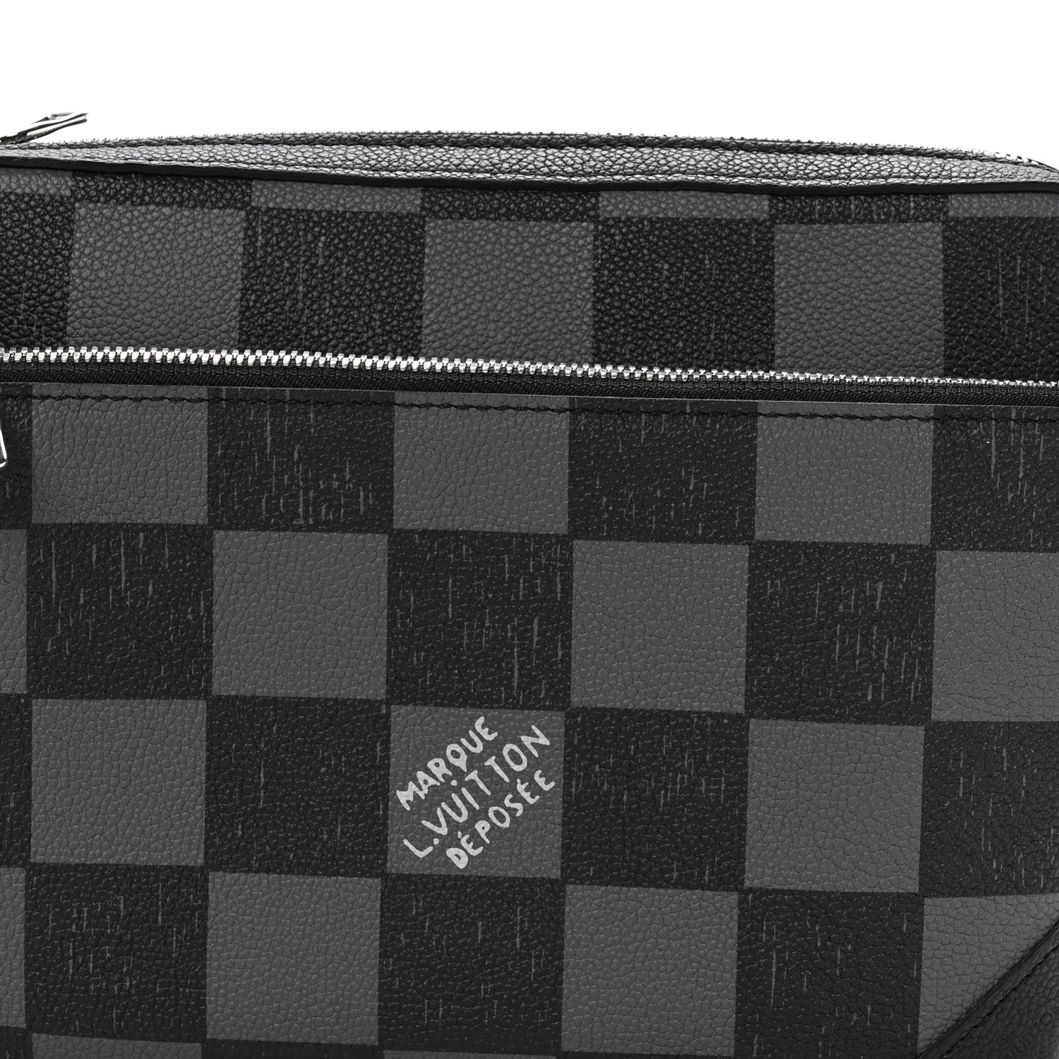 Louis Vuitton Damier Graphite 3D Trio Messenger 7 of 10