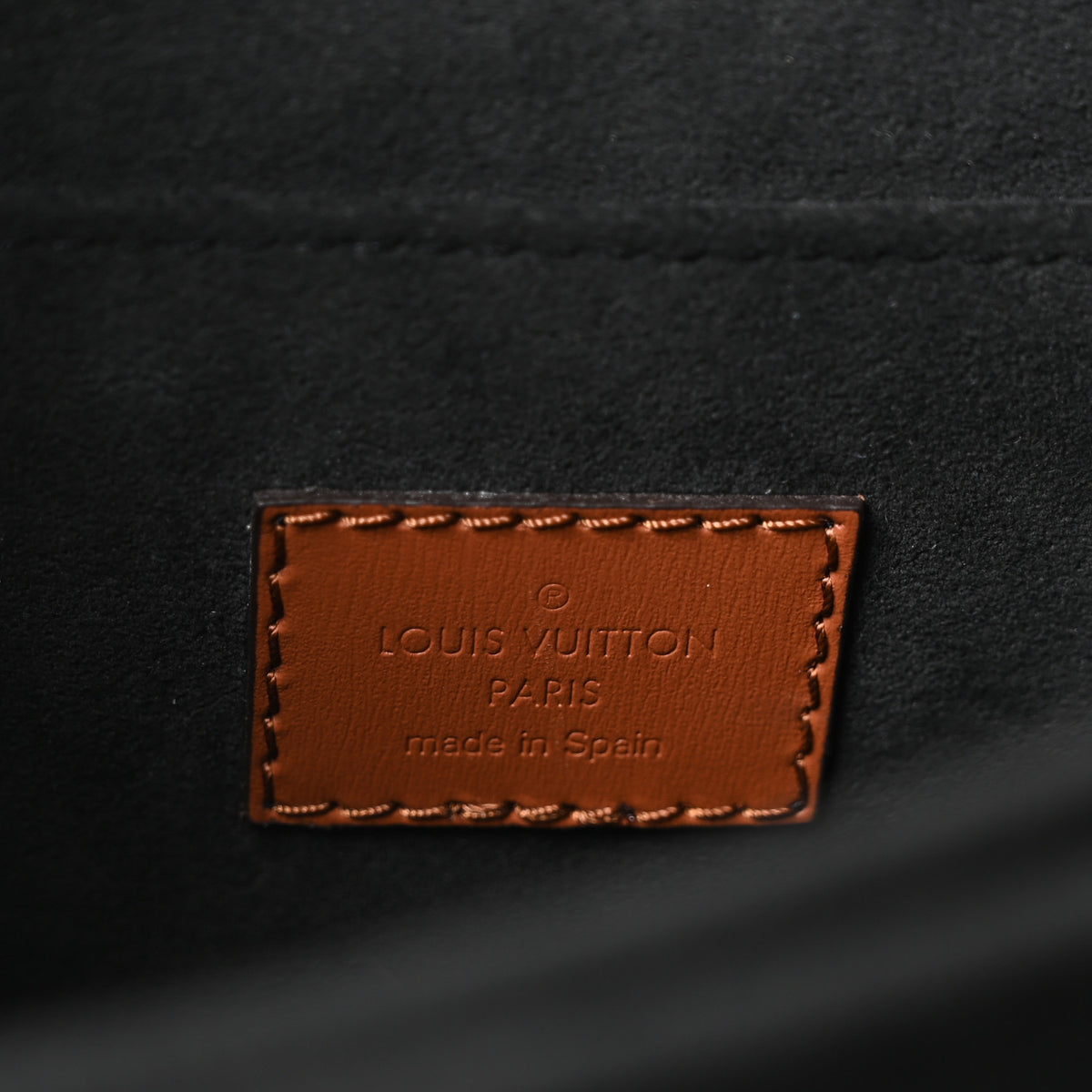 Reverse Monogram Dauphine MM