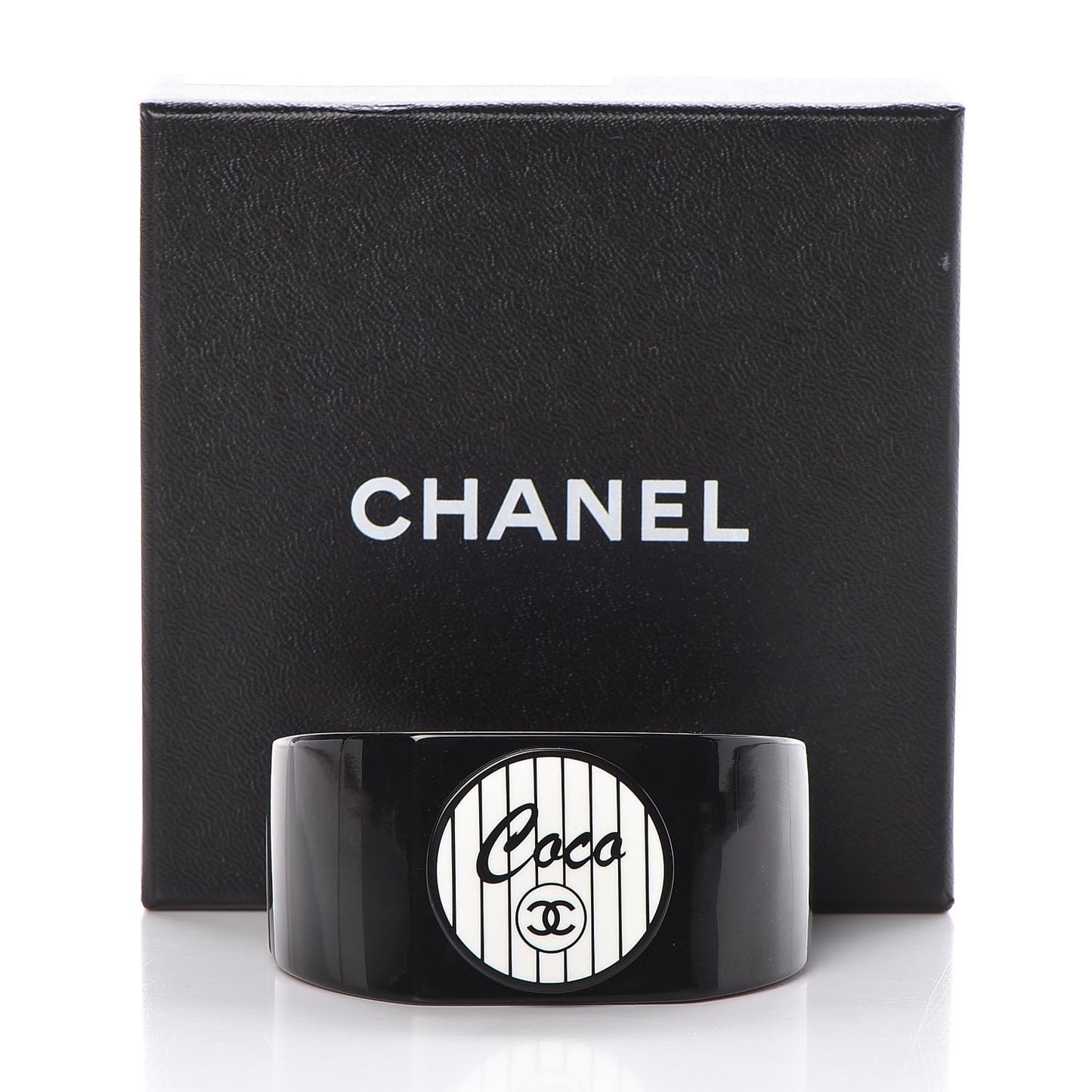 Resin Coco Cuff Black White
