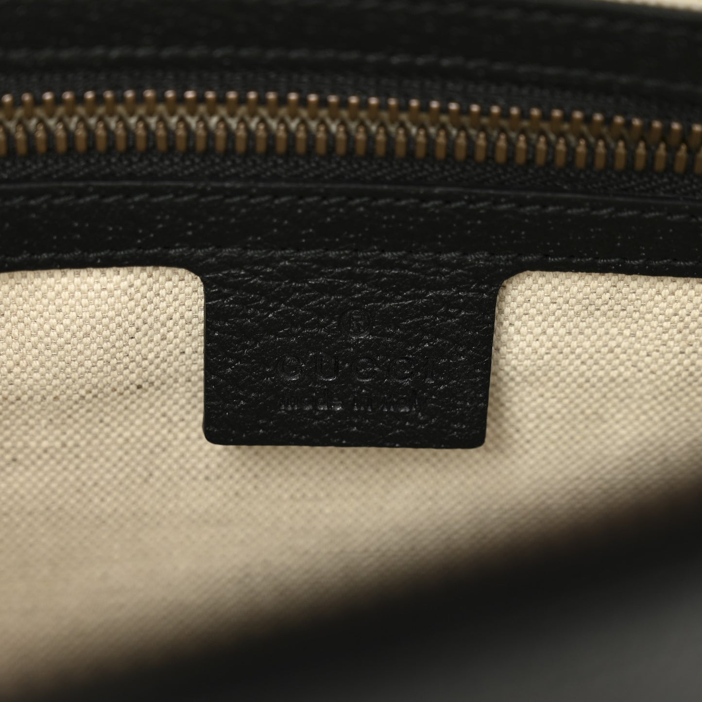 Grained Calfskin Bee Star Messenger Black