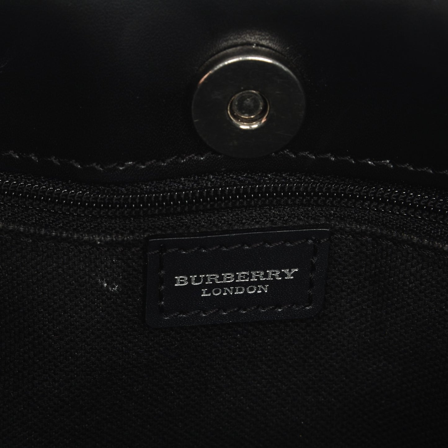 House Check Medium Tote Black