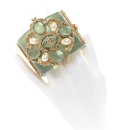 Chanel Resin Gripoix Pearl CC Cuff Green 2 of 4