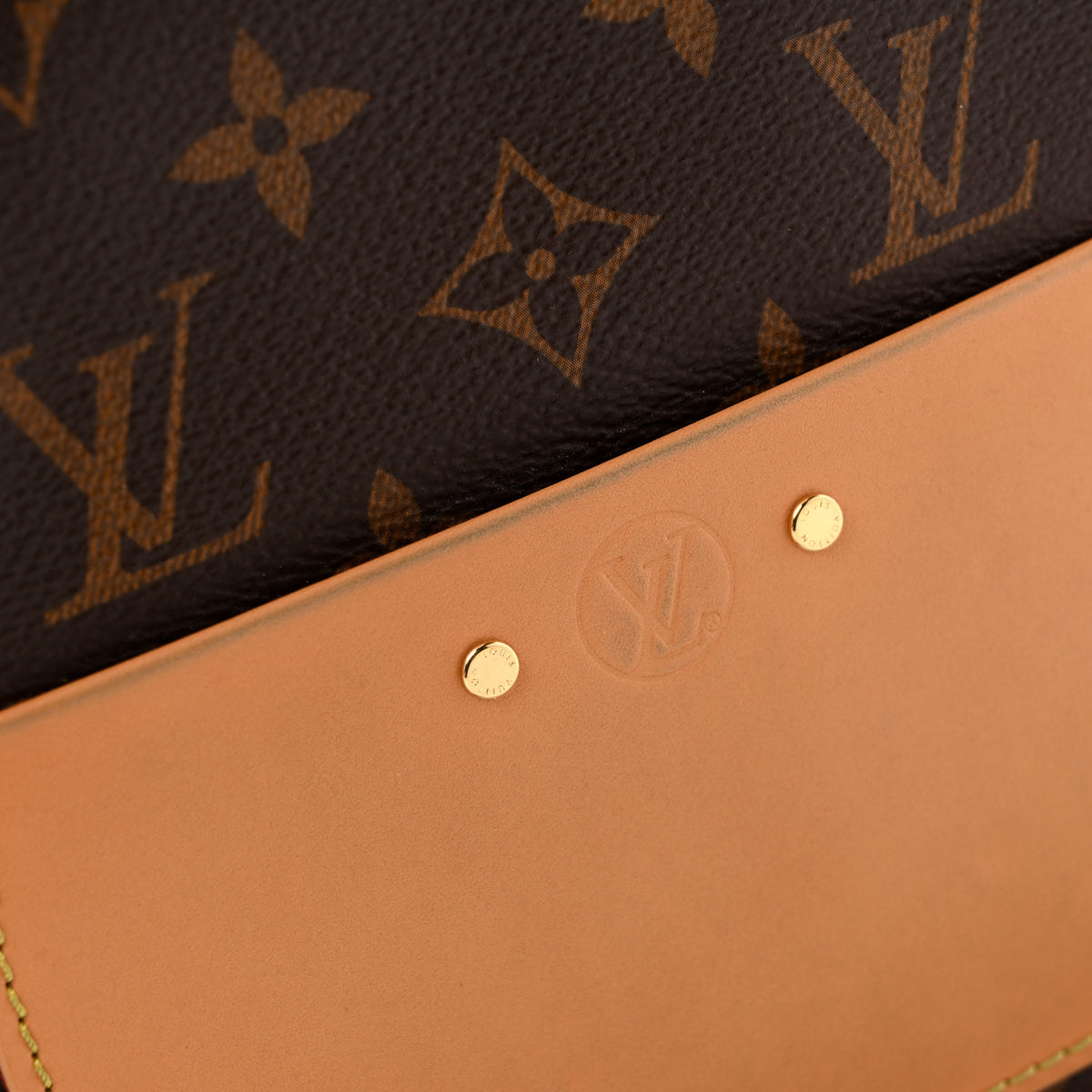 Monogram Boite Chapeau Souple MM