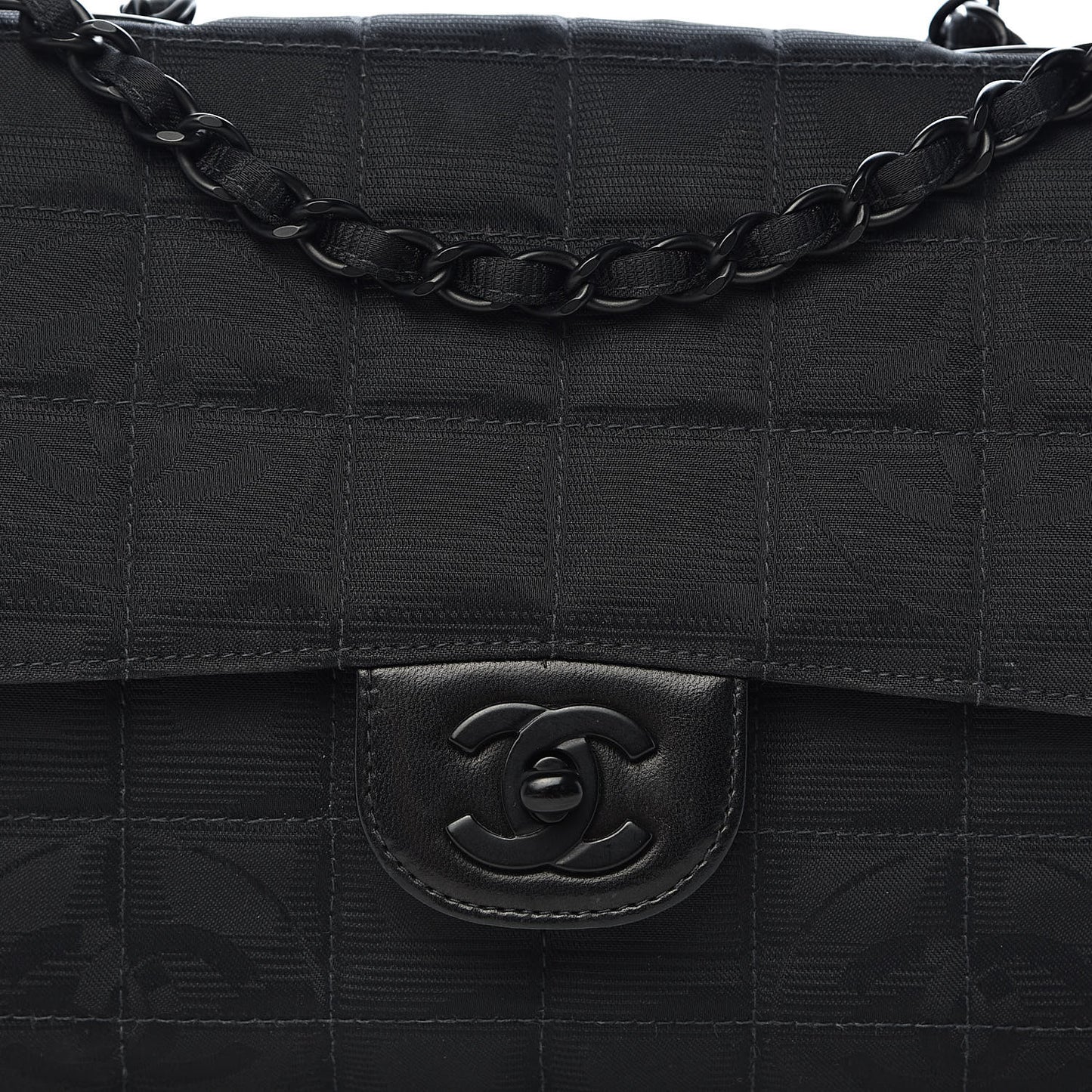 Nylon Medium Travel Flap Black
