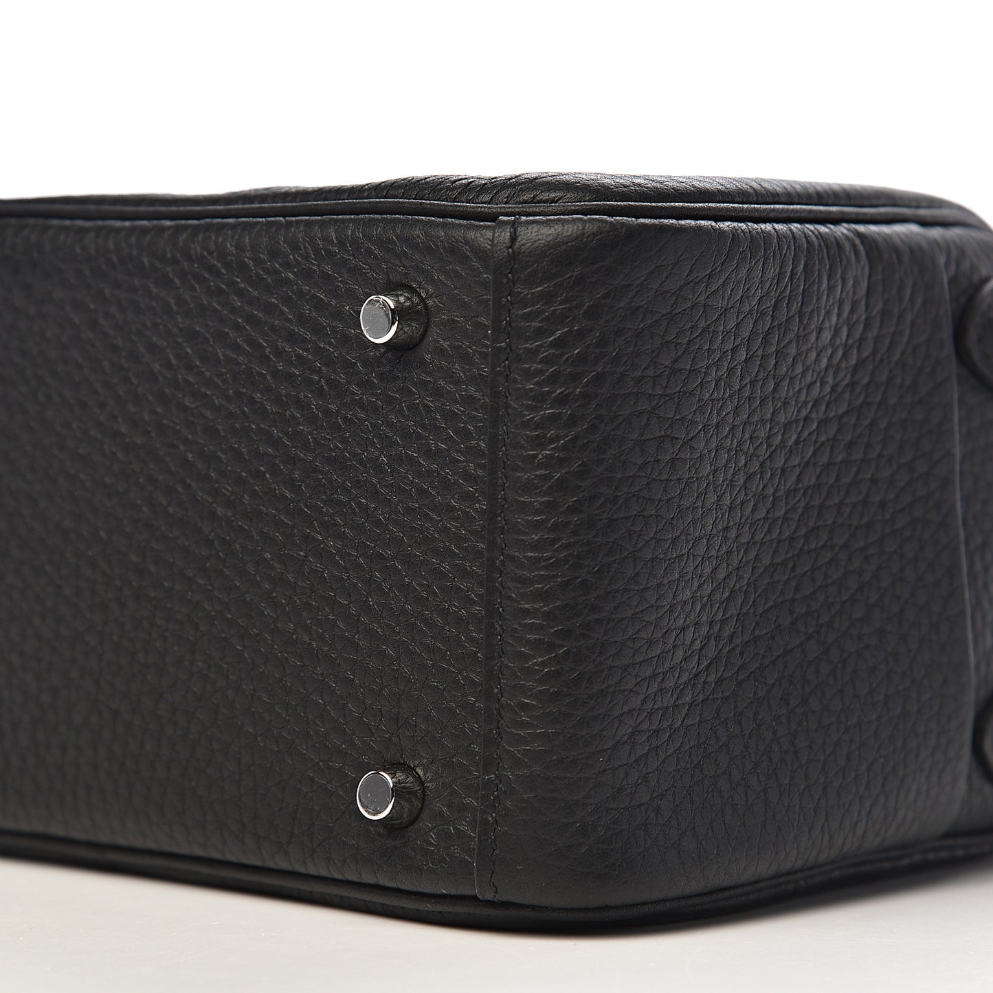 Taurillon Clemence Mini Lindy 20 Black