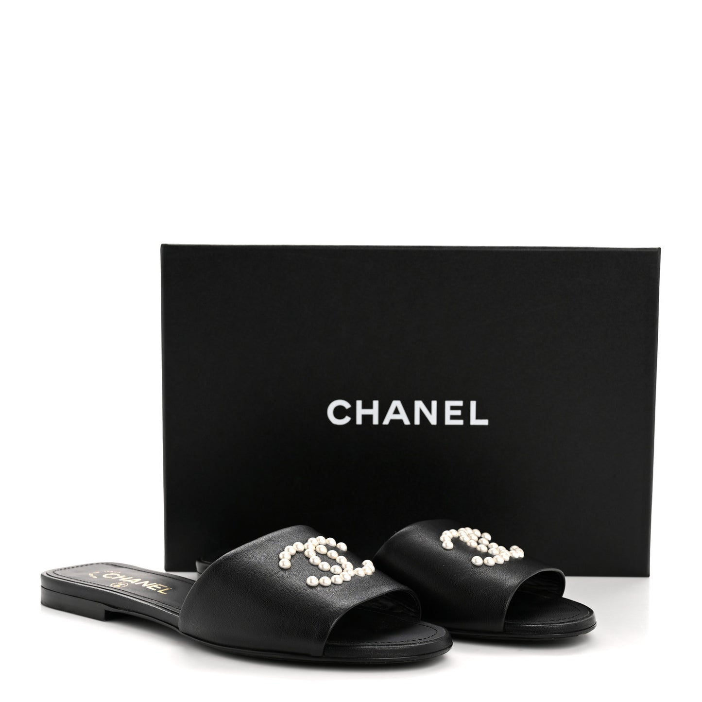 Lambskin Pearl CC Sandals 39 Black