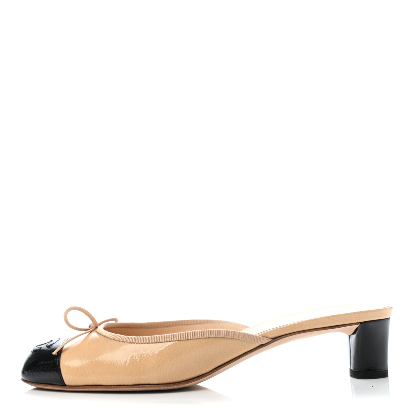 Patent Calfskin Cap Toe CC Mules 39 Beige Black