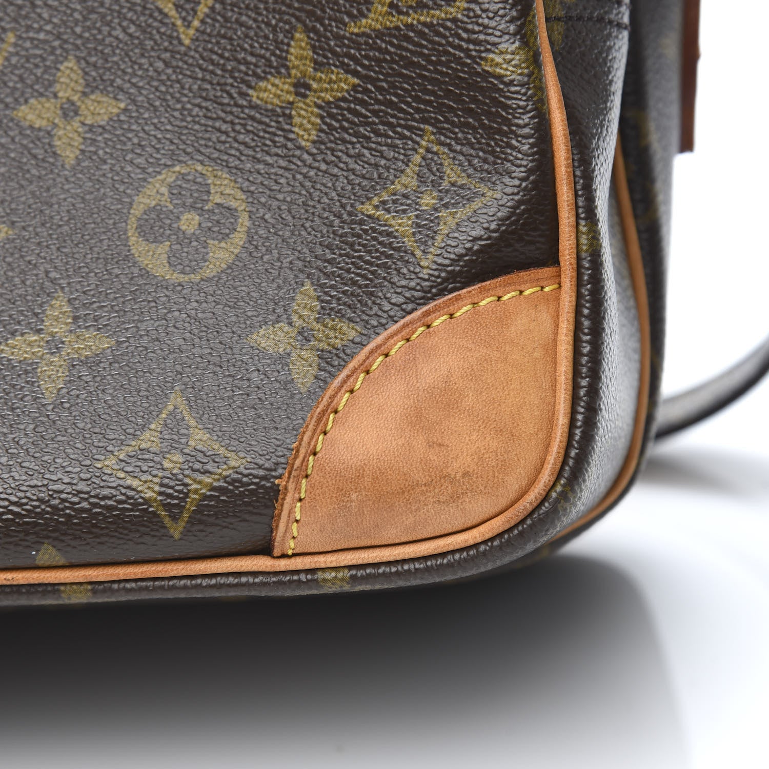 Louis Vuitton Monogram Nil 28 13 of 13