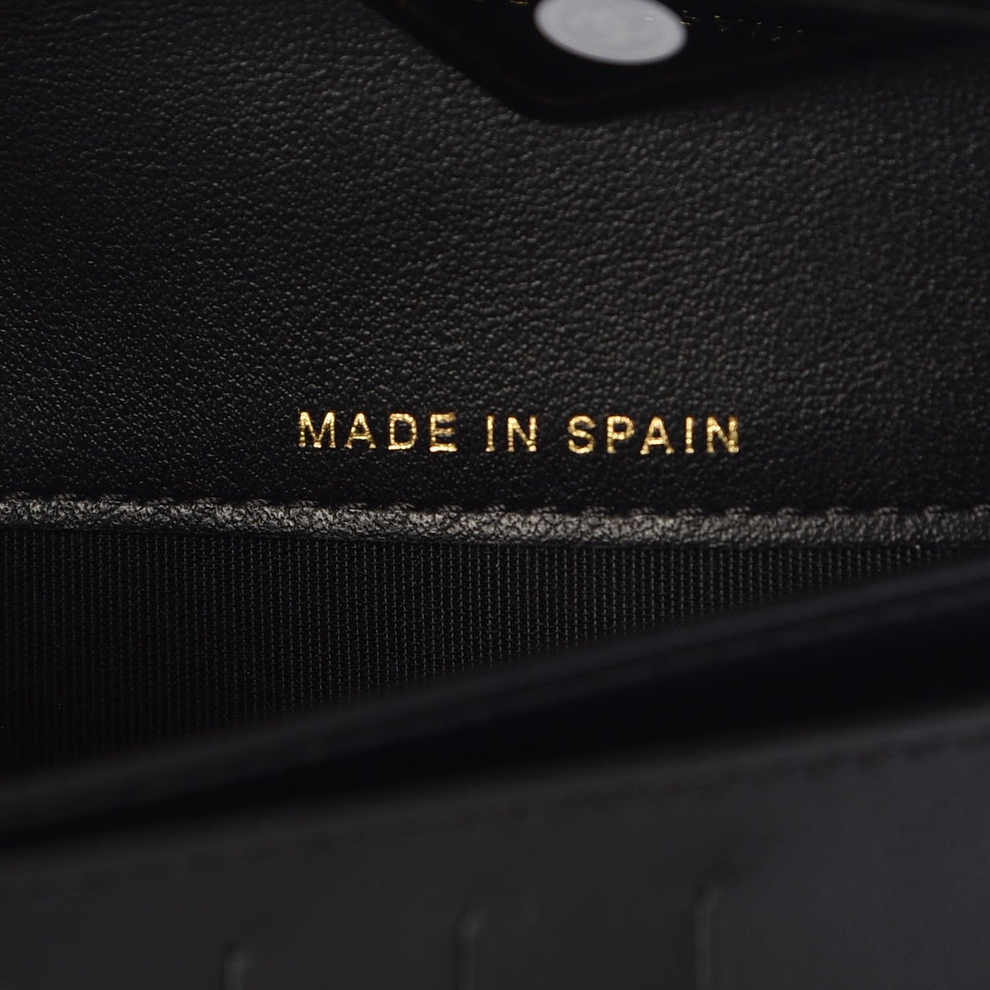 Caviar Quilted Boy Yen Wallet Black