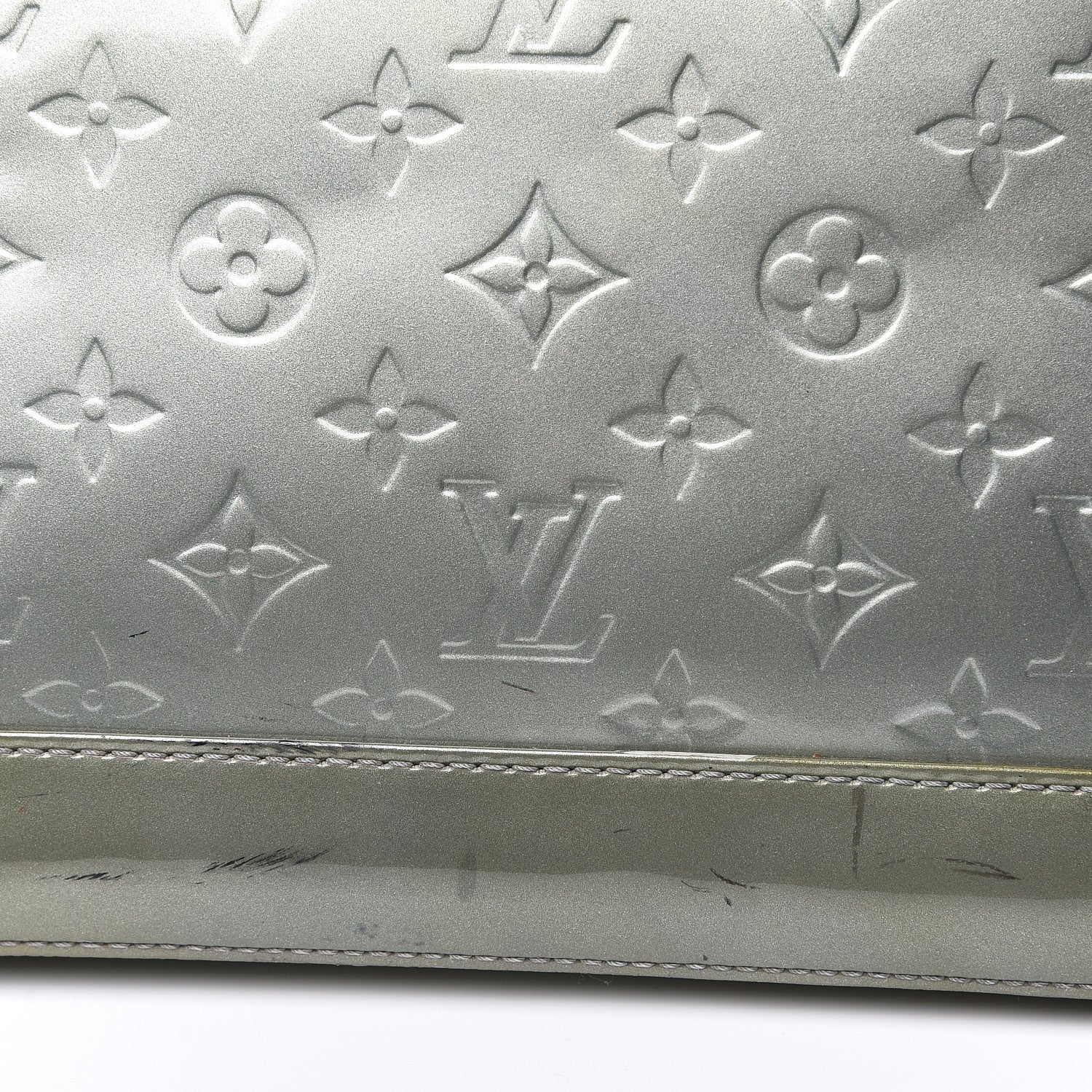 Louis Vuitton Vernis Alma GM Givre 15 of 16