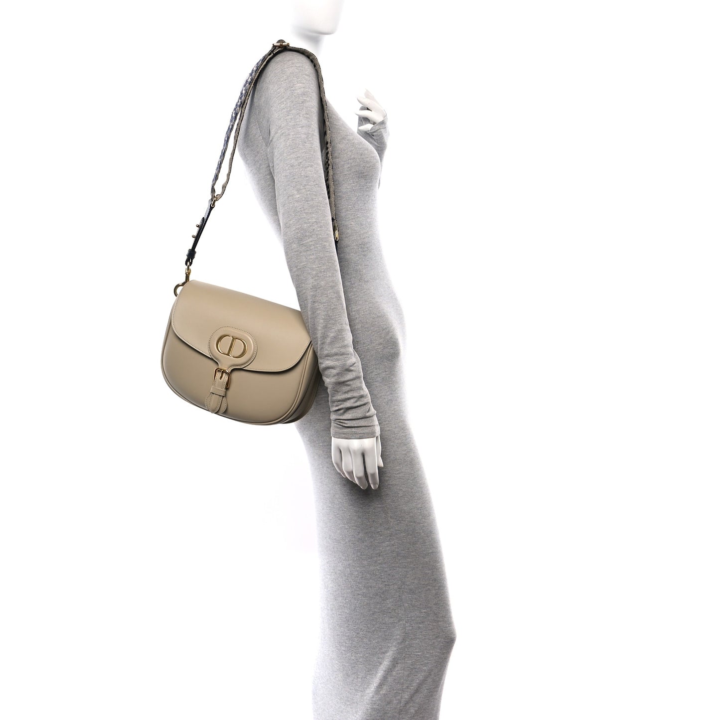 Box Calfskin Large Bobby Flap Beige