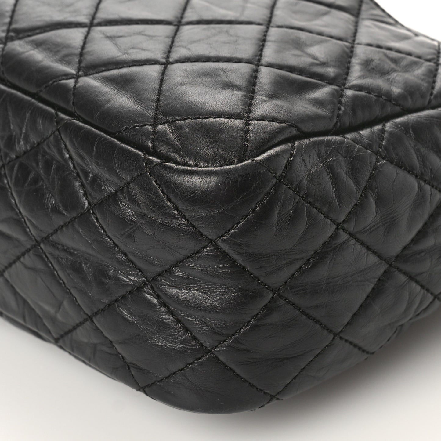 Aged Calfskin Quilted Medium Reissue Camera Case Black