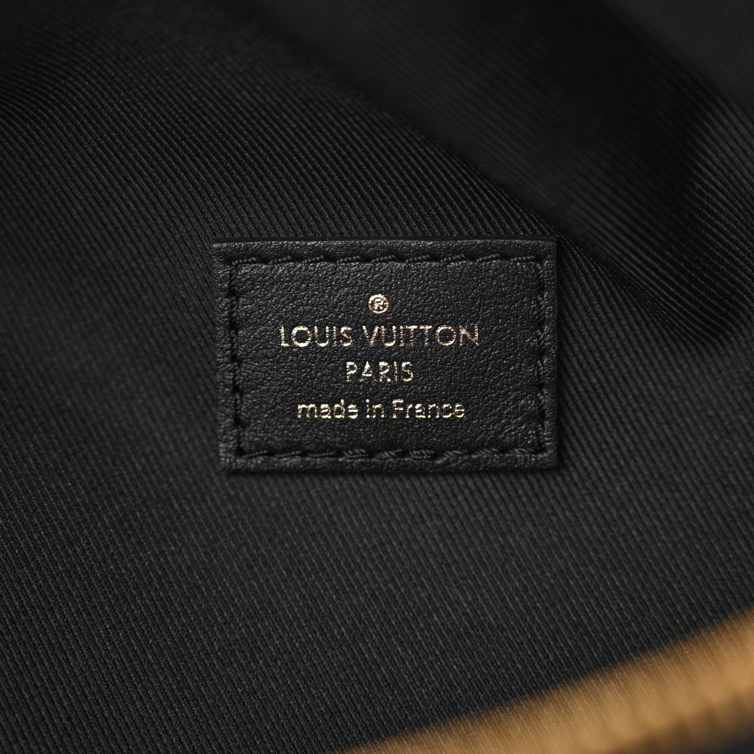 Louis Vuitton Calfskin Quilted New Wave Bumbag Black 6 of 9