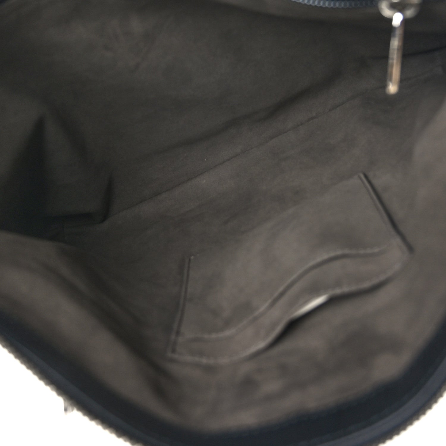 Gucci Guccissima Signature Medium Flat Messenger Bag Black 5 of 9