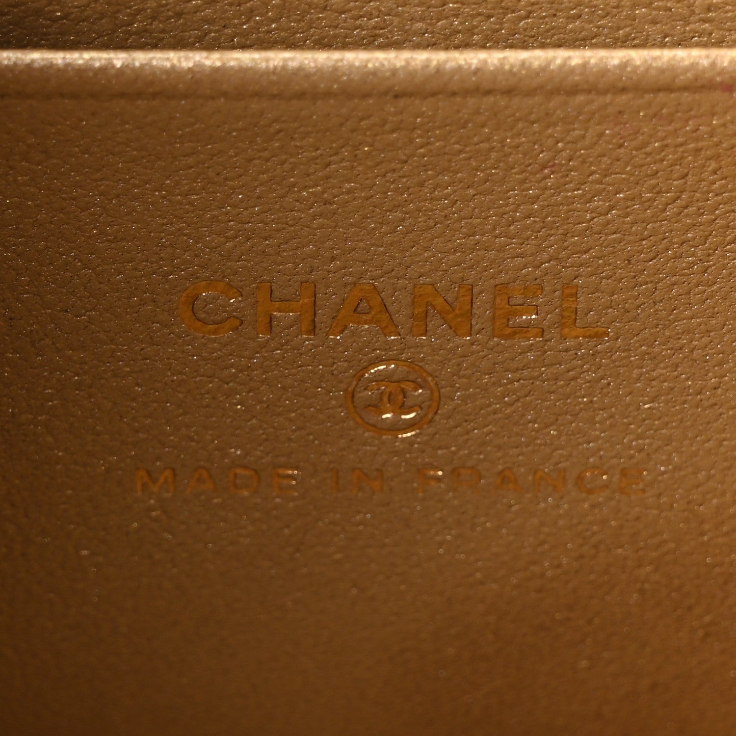 Chanel Lambskin Quilted Pearl Crush Small Vanity Case With Chain  White 6 of 10