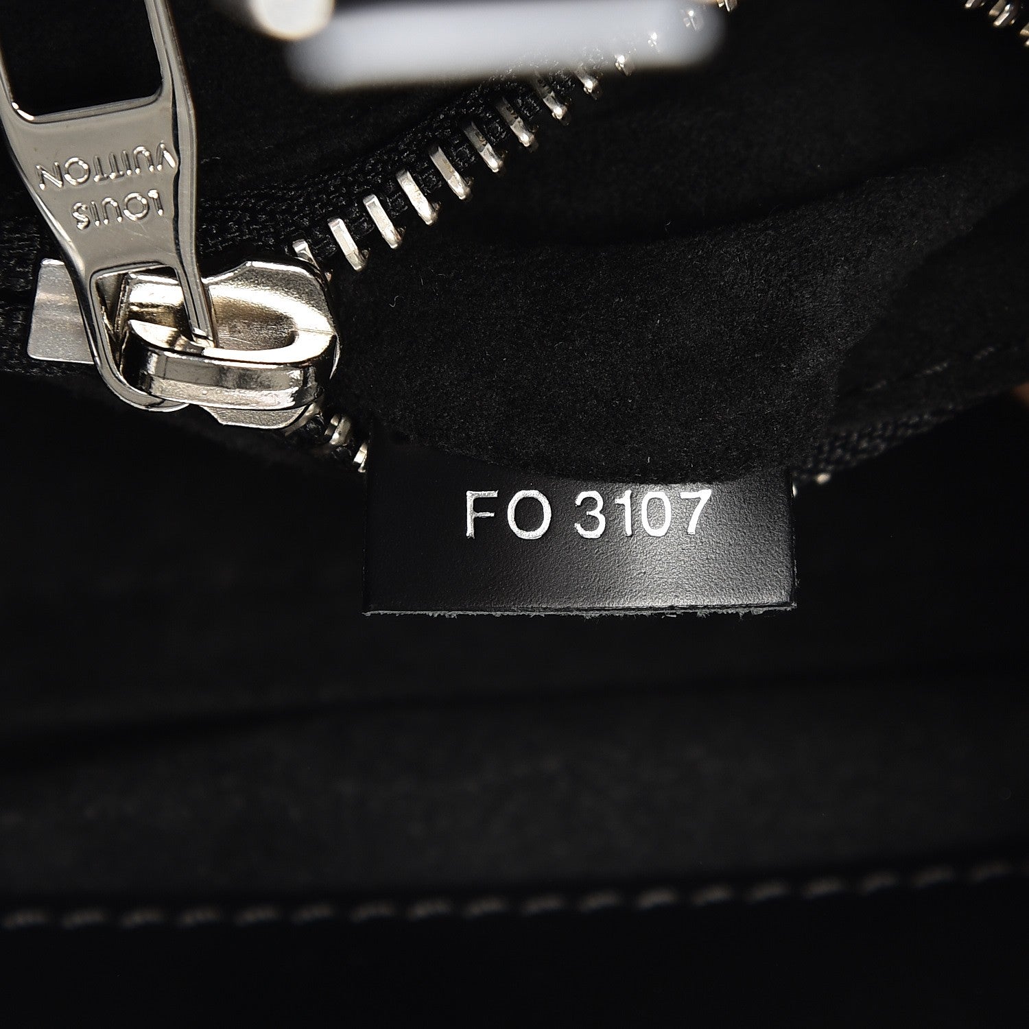 Louis Vuitton Epi Kleber MM Indigo 8 of 9