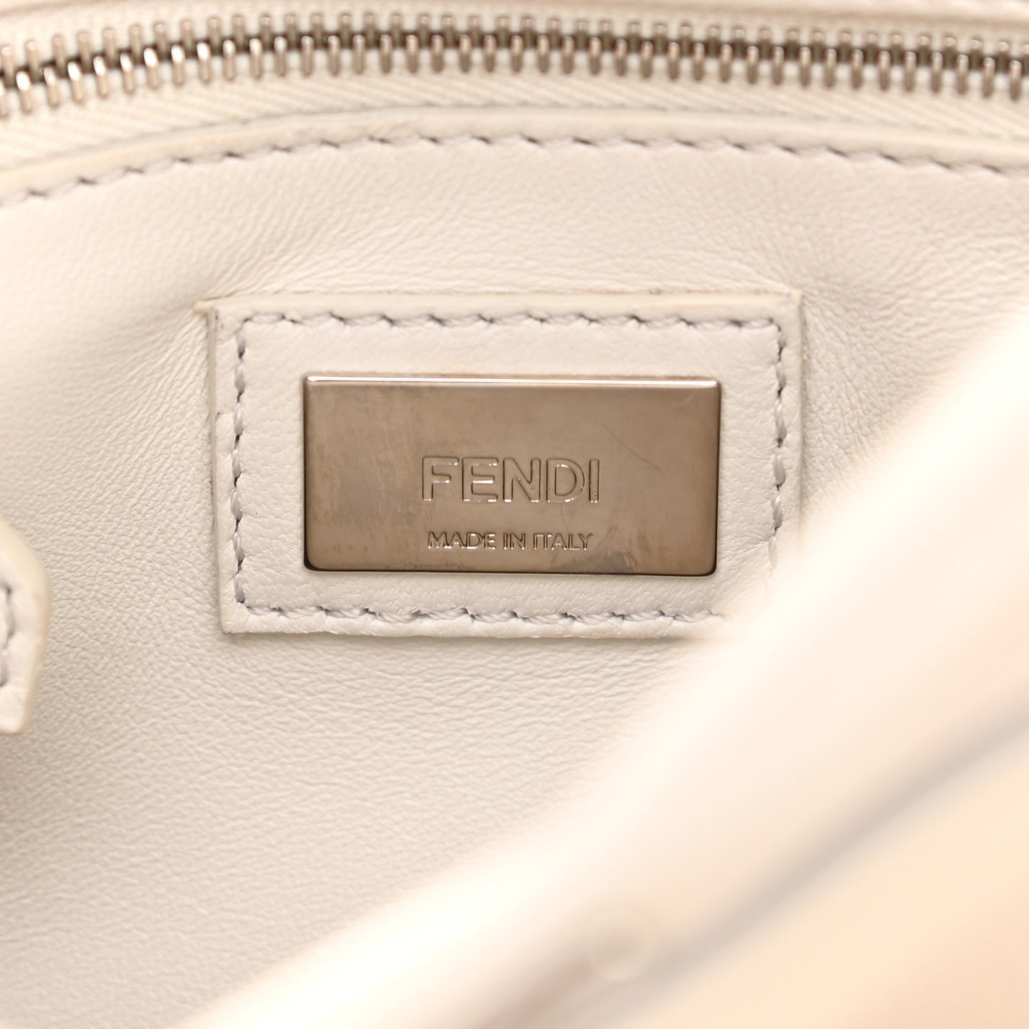 Nappa Lace Up Mini Peekaboo Iconic Satchel Bianco Carta