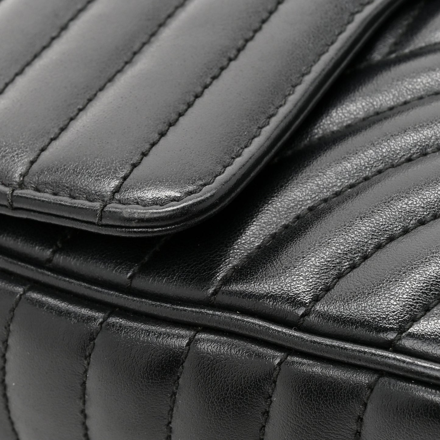 Soft Calfskin Impunture Diagramme Medium Chain Flap Shoulder Bag Black