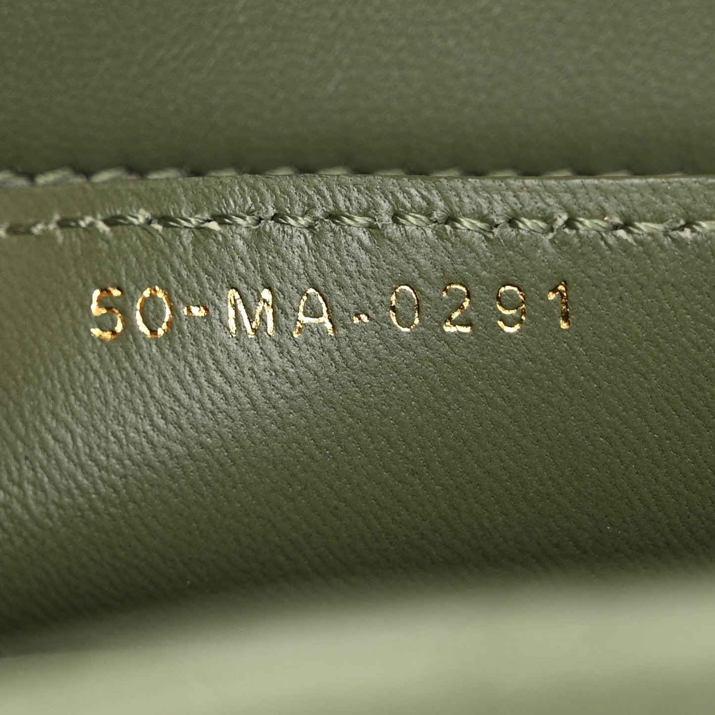 Calfskin Macrocannage Medium Caro Bag Cedar Green