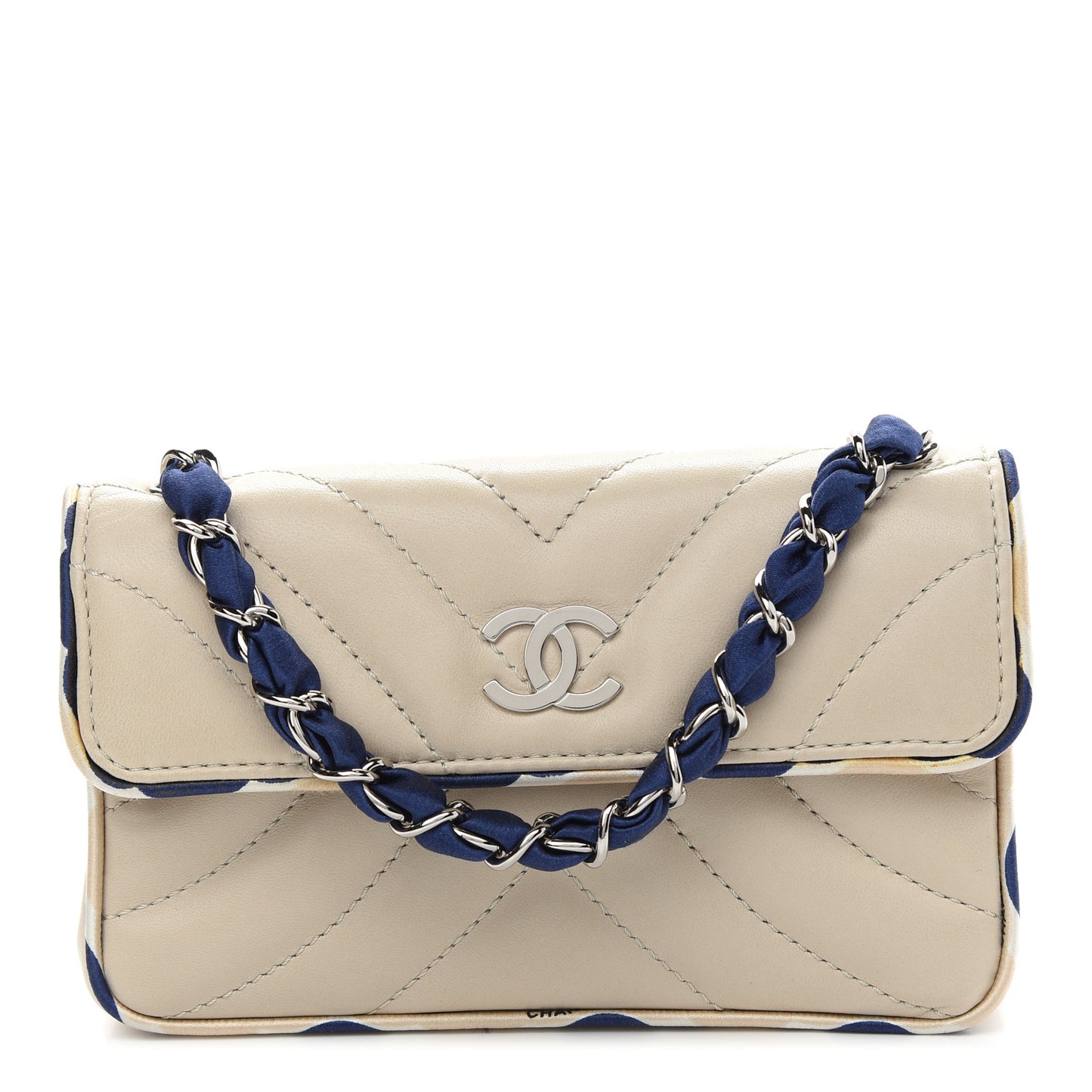 Lambskin Quilted Single Flap Bag Light Grey