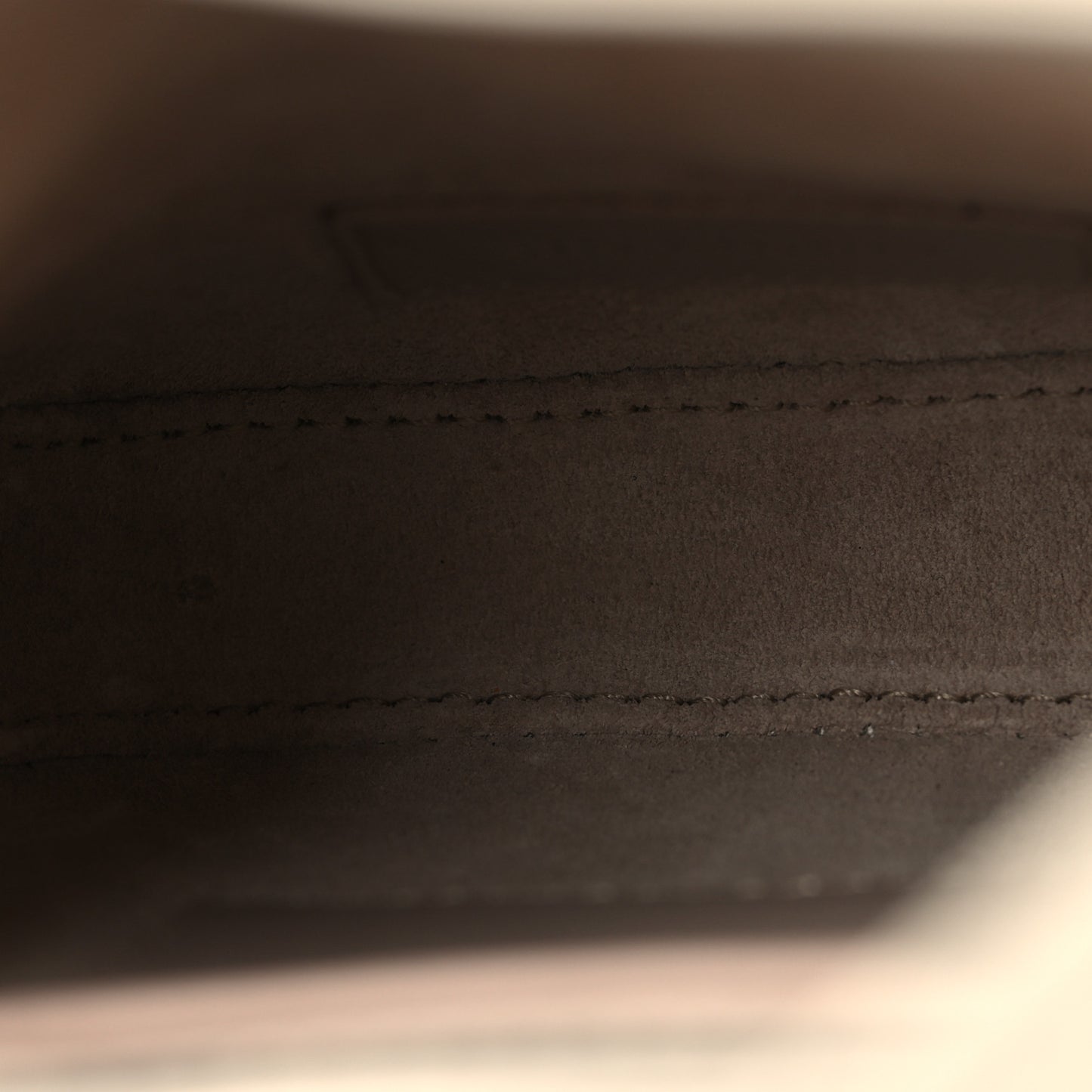 Smooth Calfskin Le 5 A 7 Vertical Hobo Crema Soft
