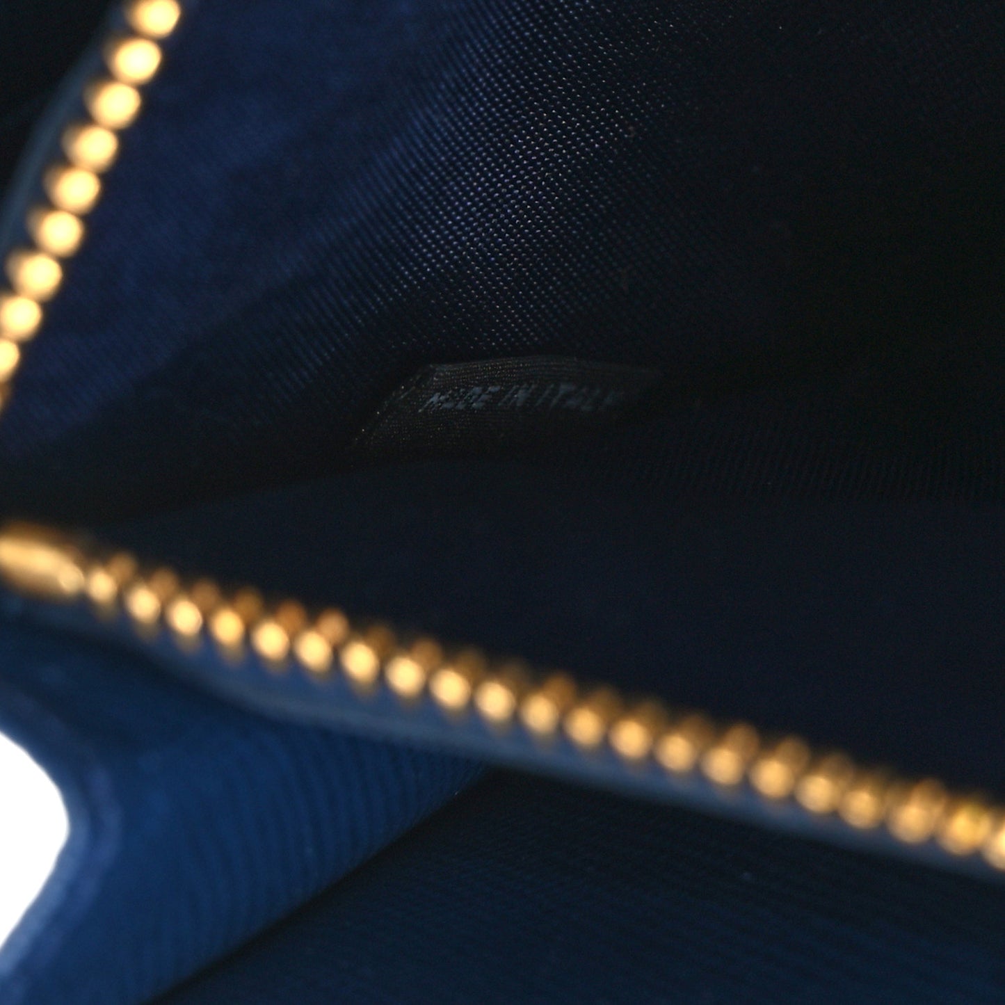 Saffiano Metal Oro Chain Wallet Bleuette
