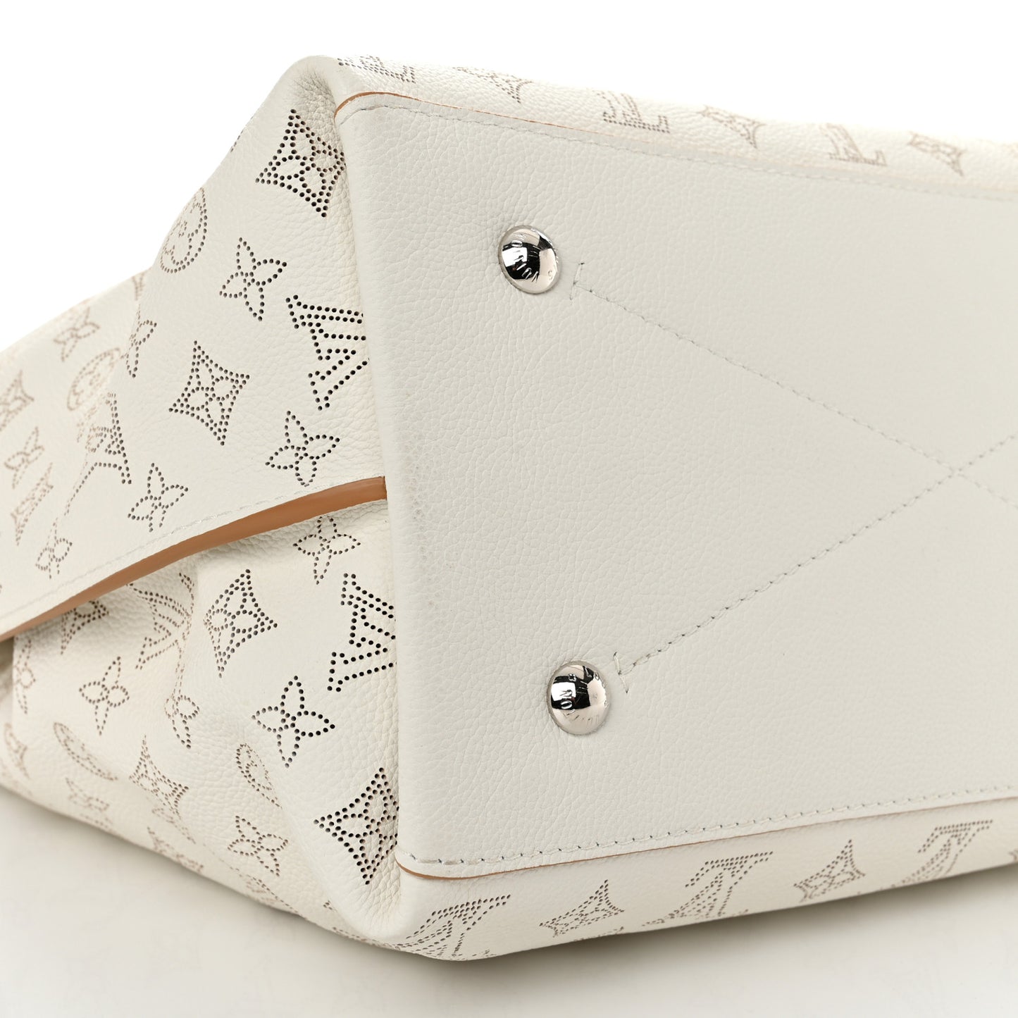 Mahina Carmel Hobo Snow