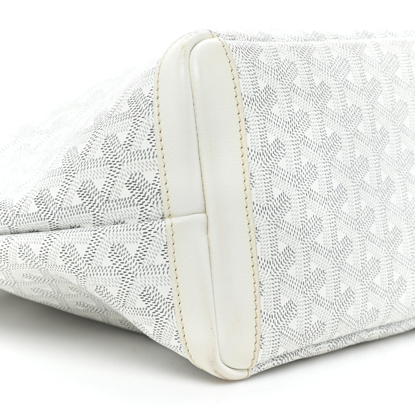 Goyardine Artois PM White