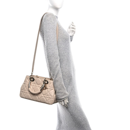 Christian Dior Calfskin Cannage Medium The Lady 95.22 Beige 2 of 10