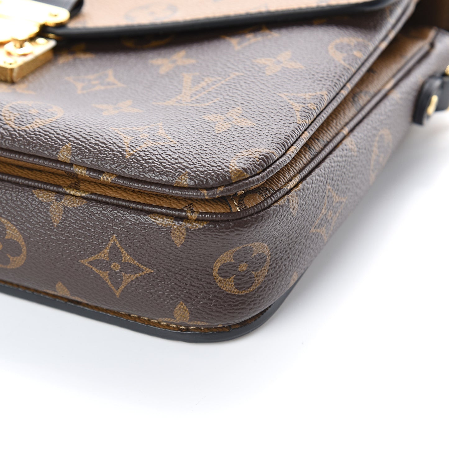 Reverse Monogram Pochette Metis
