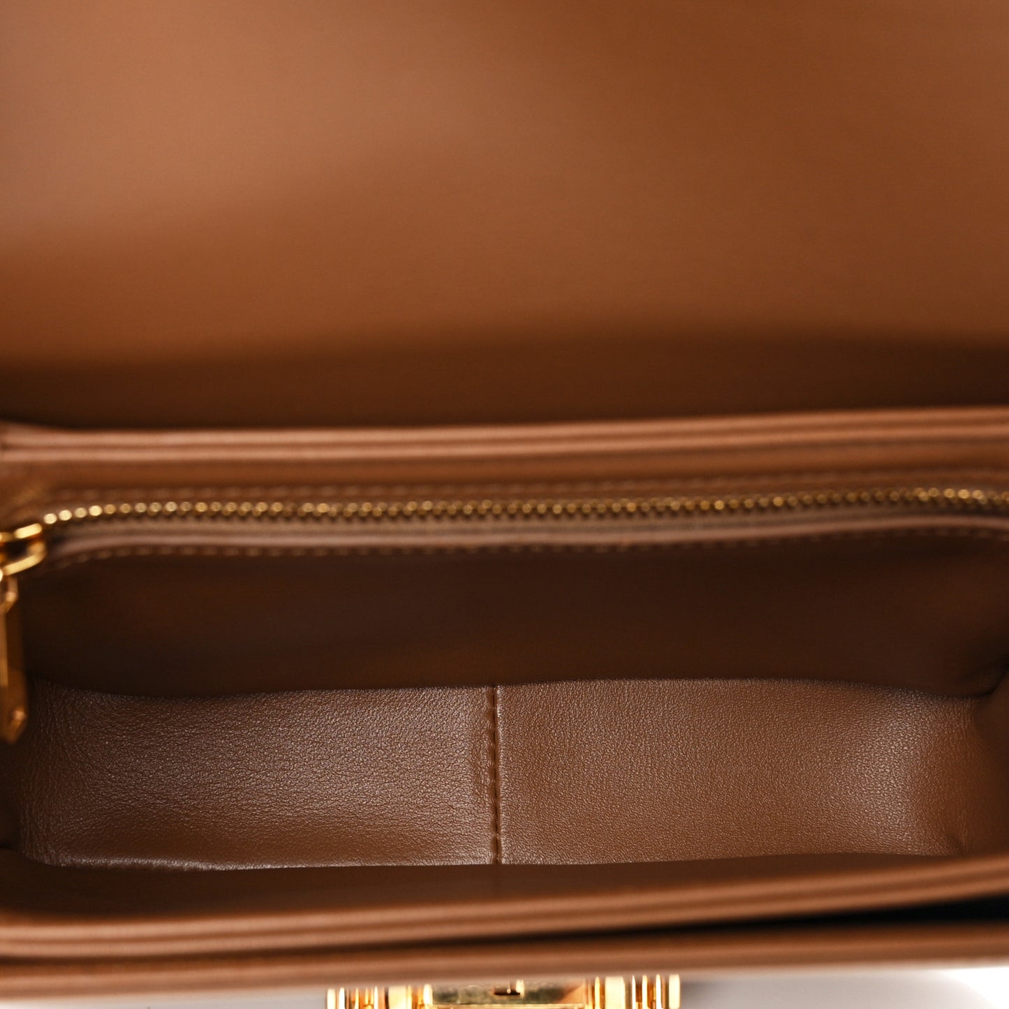 Shiny Calfskin Teen Triomphe Bronze