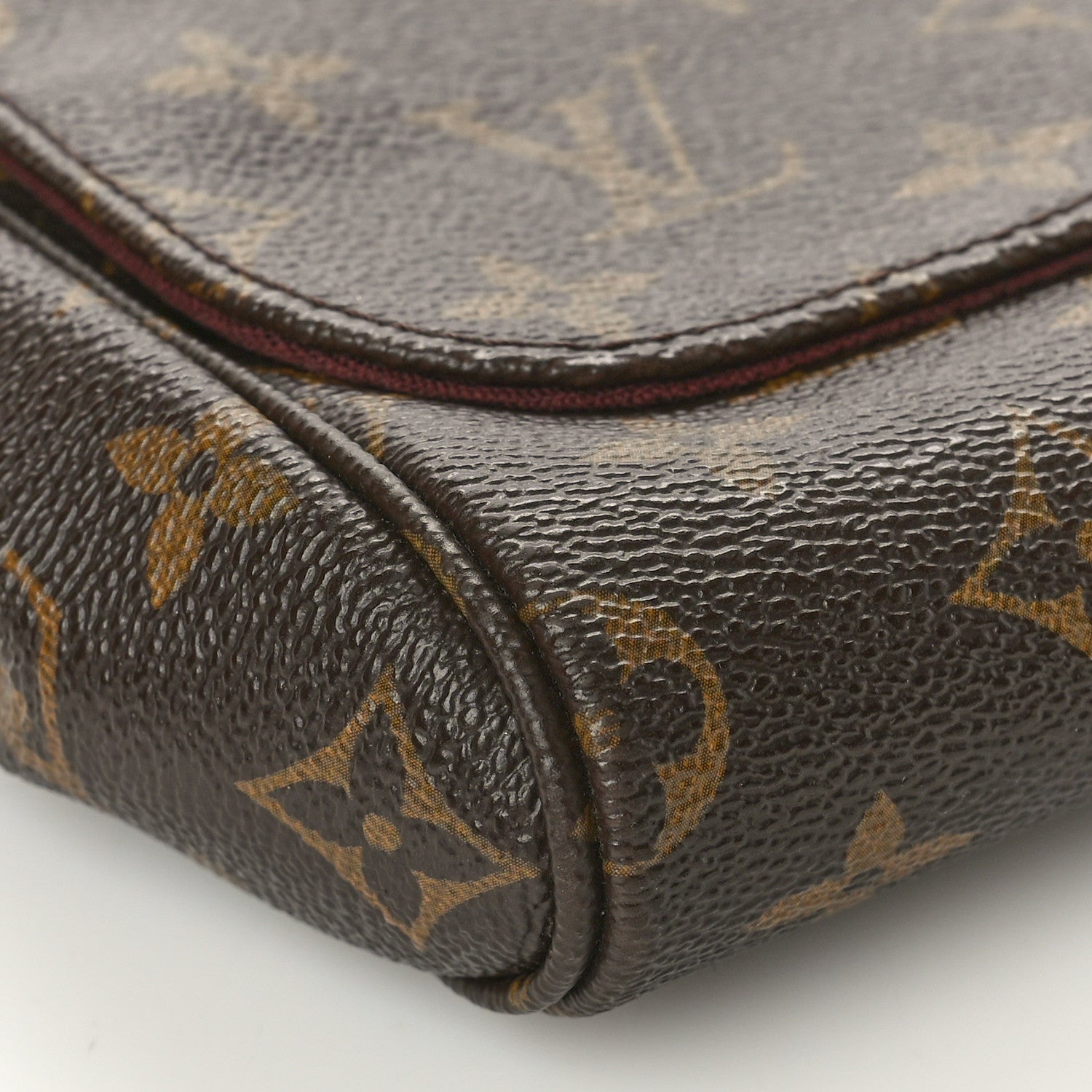 Louis Vuitton Monogram Favorite MM 9 of 11