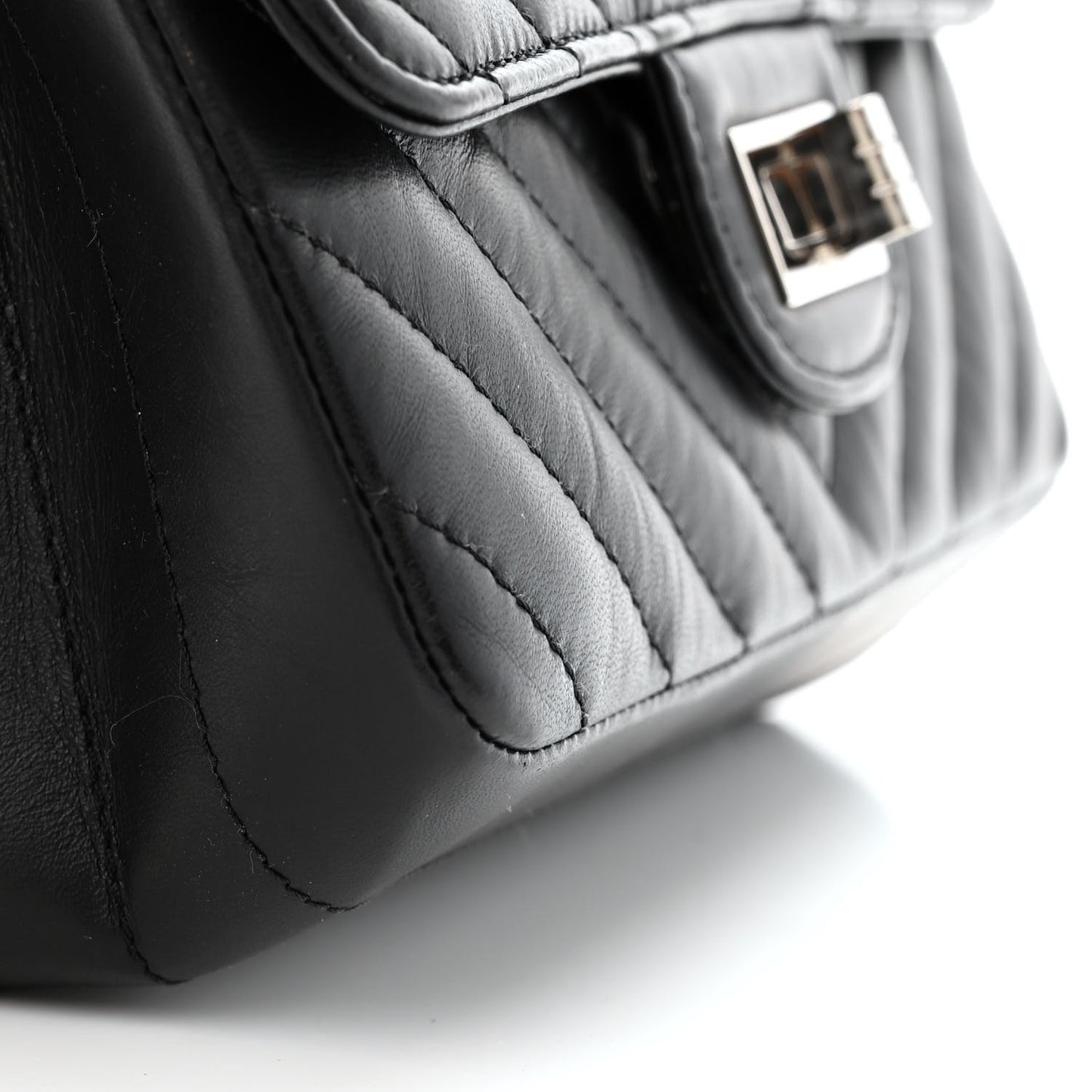 Aged Calfskin Chevron Quilted 2.55 Reissue Mini Flap Black