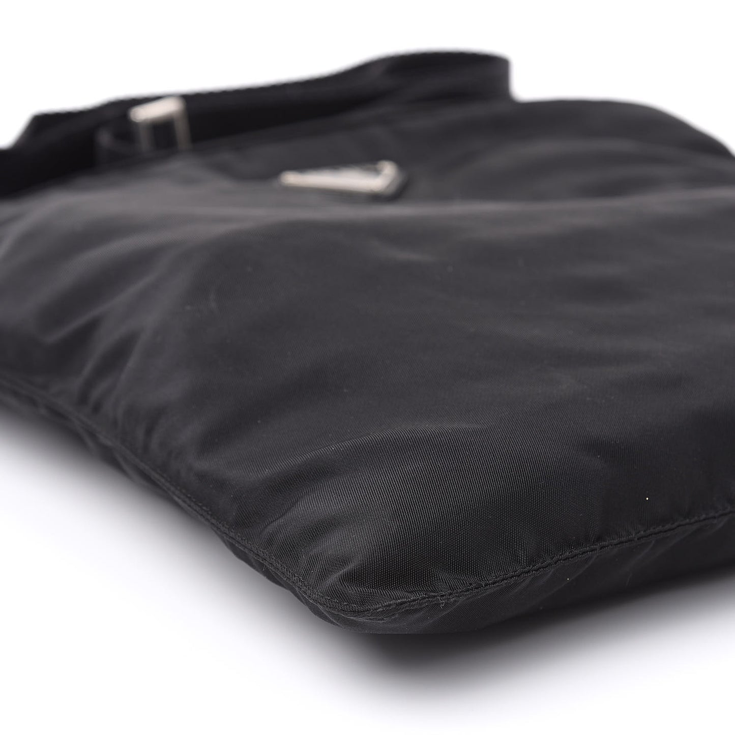 Nylon Flat Messenger Bag Black