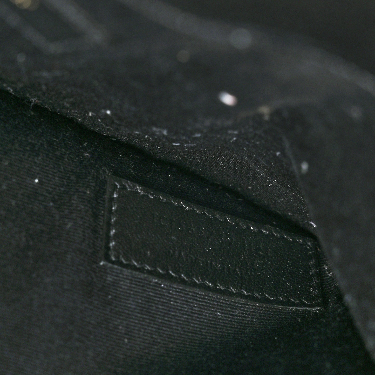 SAINT LAURENT Grain De Poudre Monogram Uptown Pouch Black
