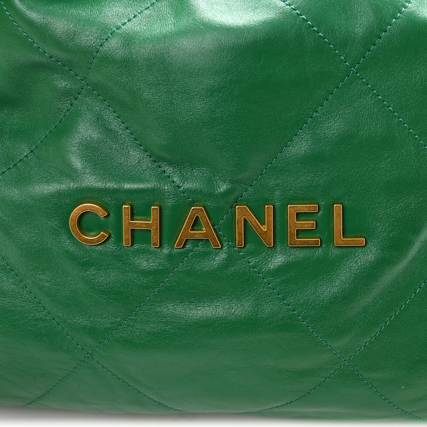 Shiny Calfskin Quilted Small Chanel 22 Green