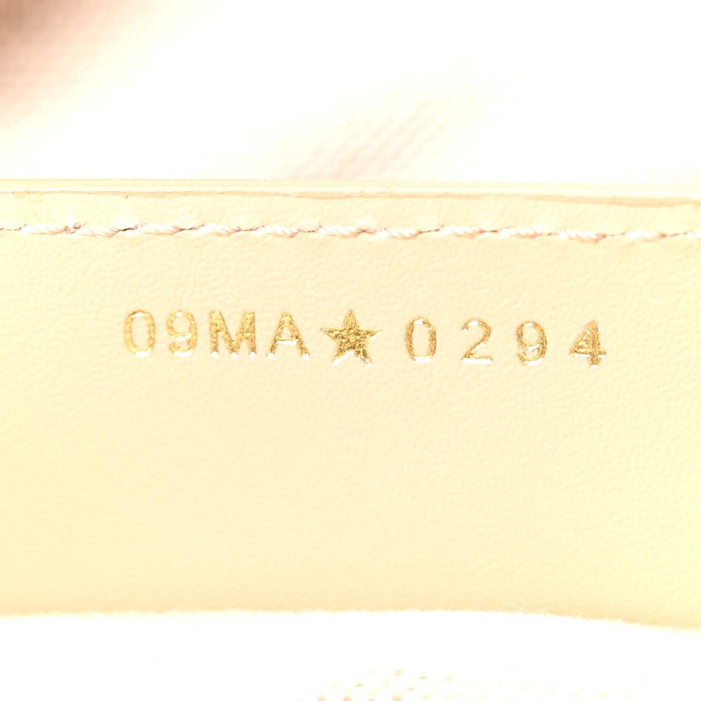Oblique Groove 25 Bag Natural