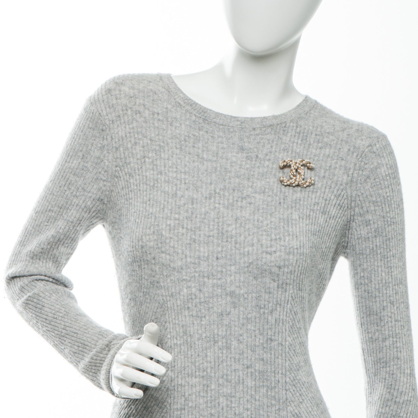 Pearl Twisted CC Brooch Gold