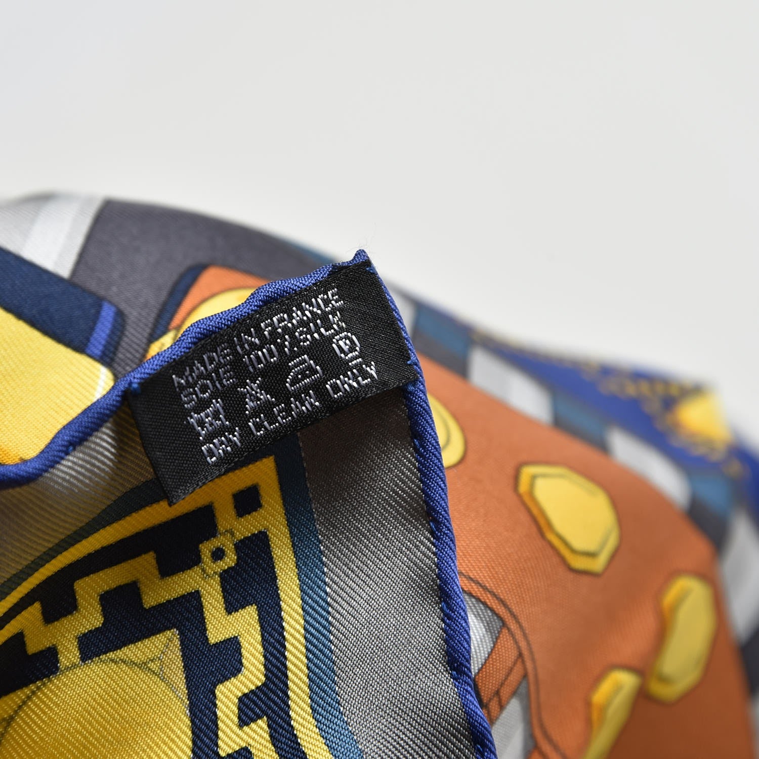 Hermes Silk Colliers de Chiens Scarf 90 Anthracite Bleu Nuit Or 7 of 7