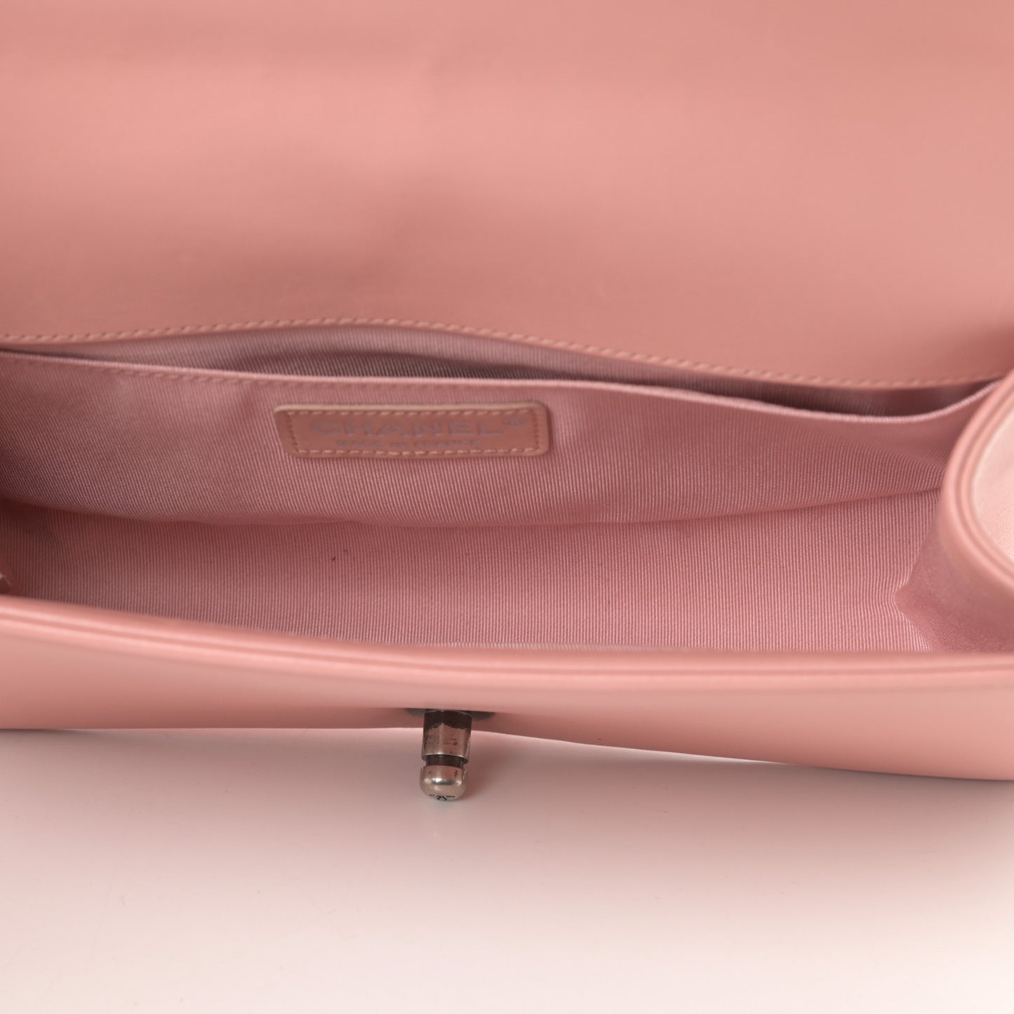 Lambskin Quilted Medium Boy Flap Light Pink
