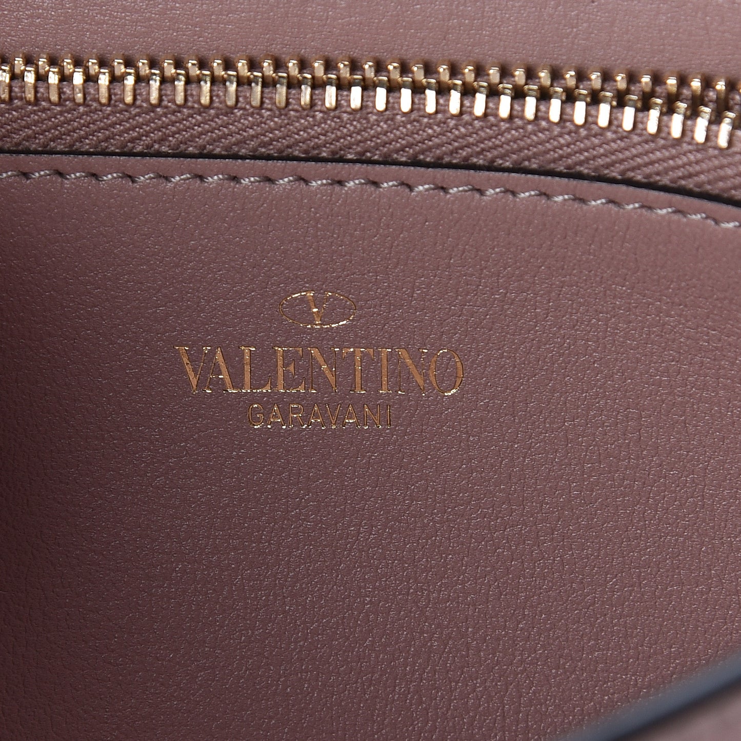 Calfskin Rockstud Phone Case With Chain Poudre