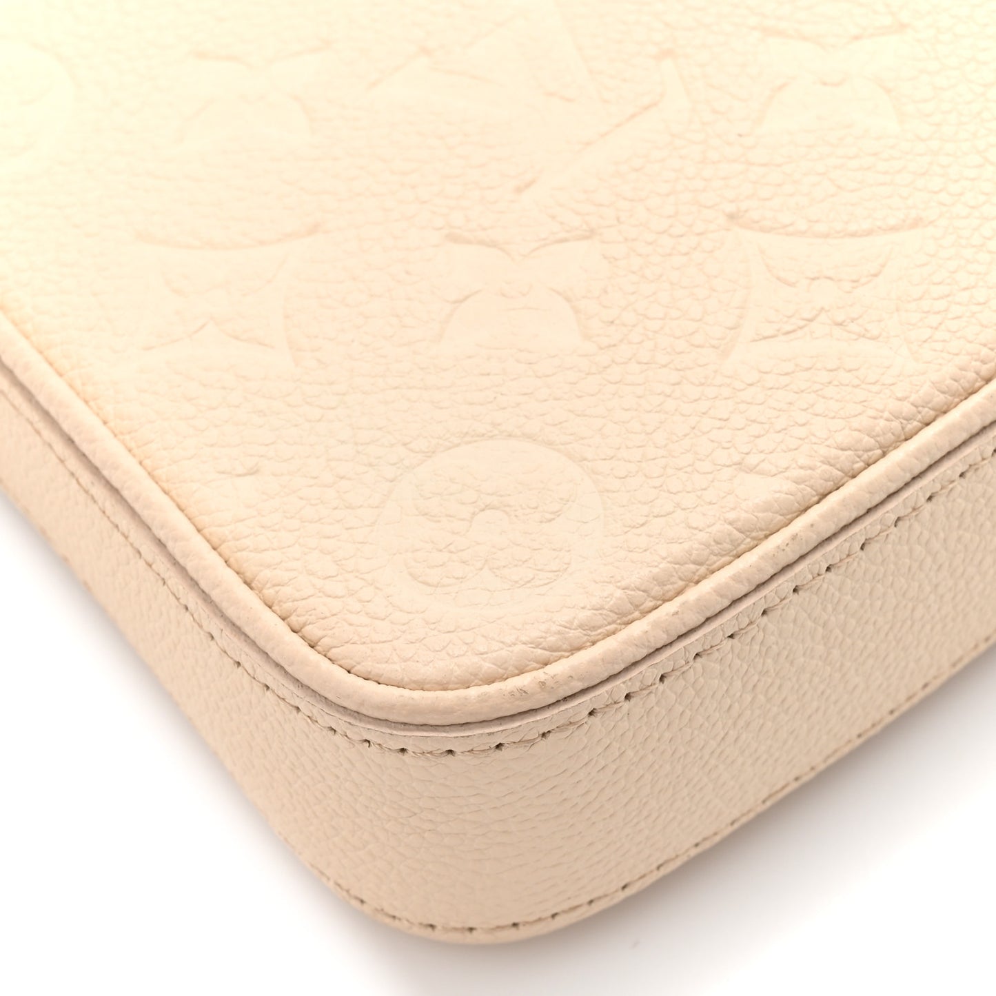 Empreinte Easy Pouch On Strap Cream