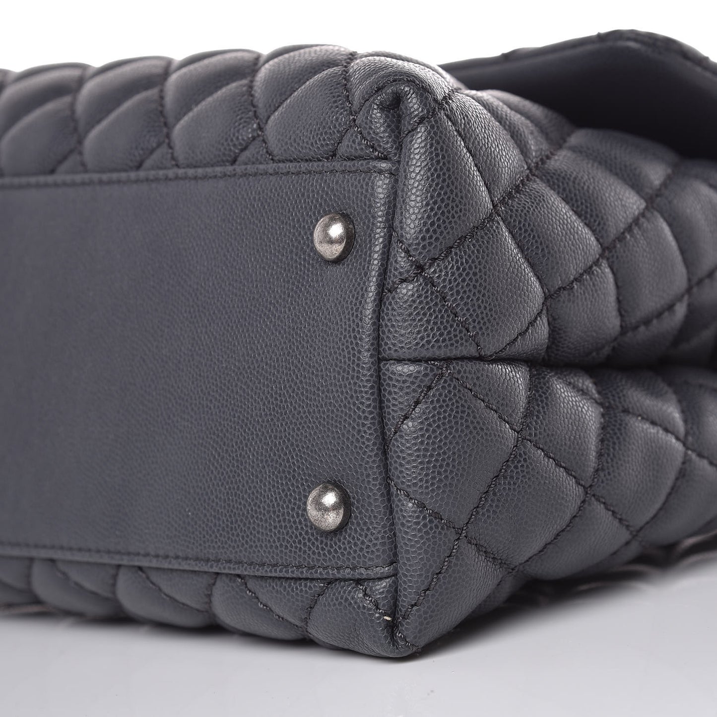 Caviar Lizard Quilted Medium Coco Handle Flap Grey