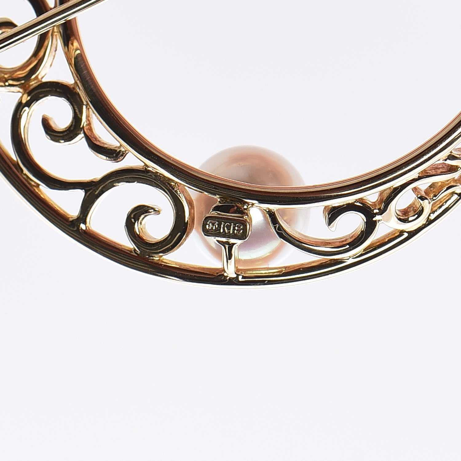 Mikimoto 18K Yellow Gold Akoya Pearl 8mm Round Brooch 4 of 4